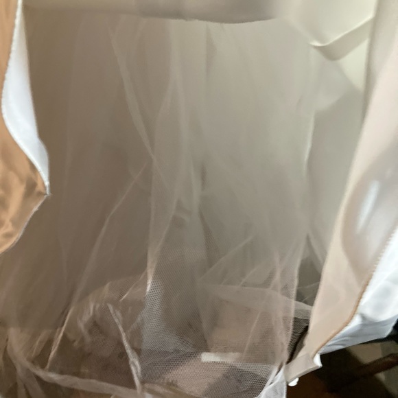 Beautiful White Strapless Wedding Gown - Picture 7 of 7